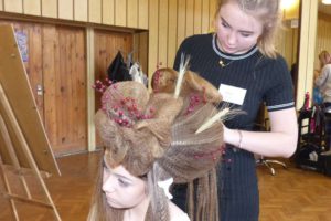 II EDYCJA MIĘDZYSZKOLNEGO PODLASKIEGO KONKURSU FRYZJERSKIEGO „STYLIZACJA KOBIETY PODLASIA – SUBKULTURY WE FRYZJERSTWIE” JUŻ ZA NAMI